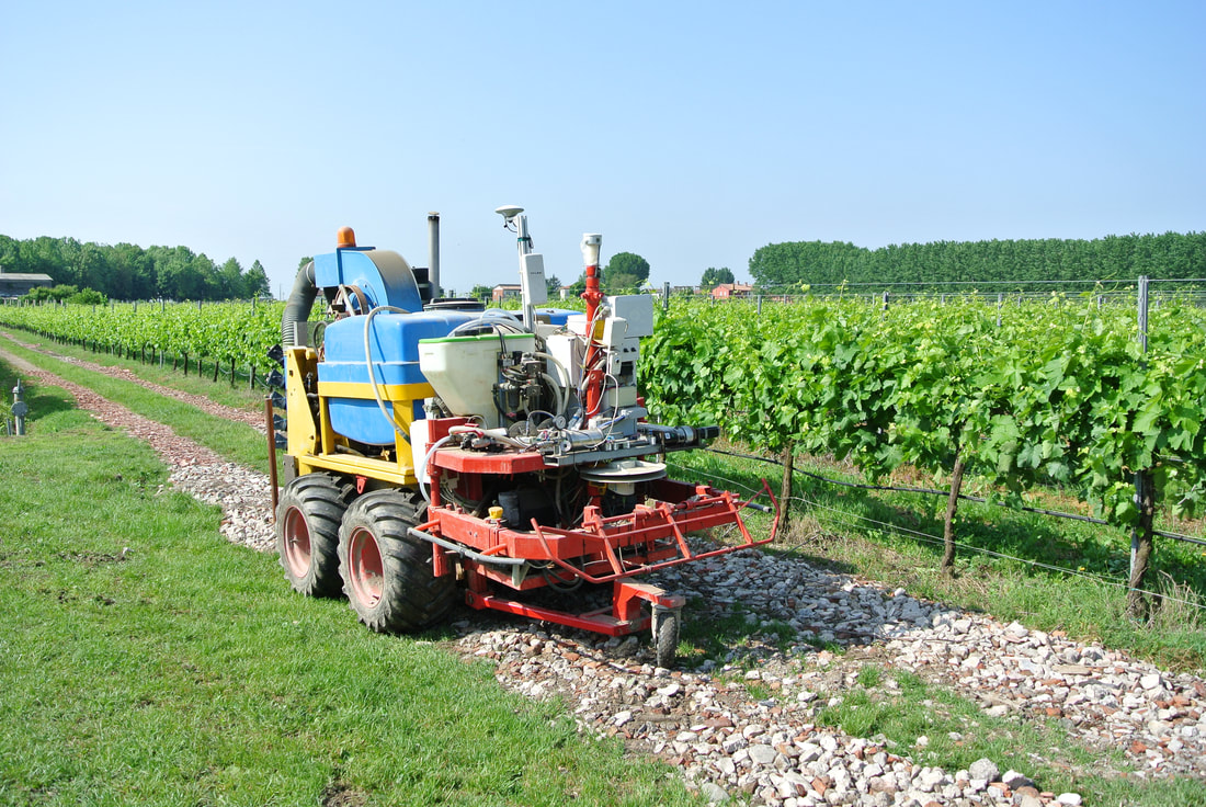 Rovitis 4.0 robot