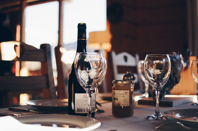 ristorante photo 1482275548304 a58859dc31b7